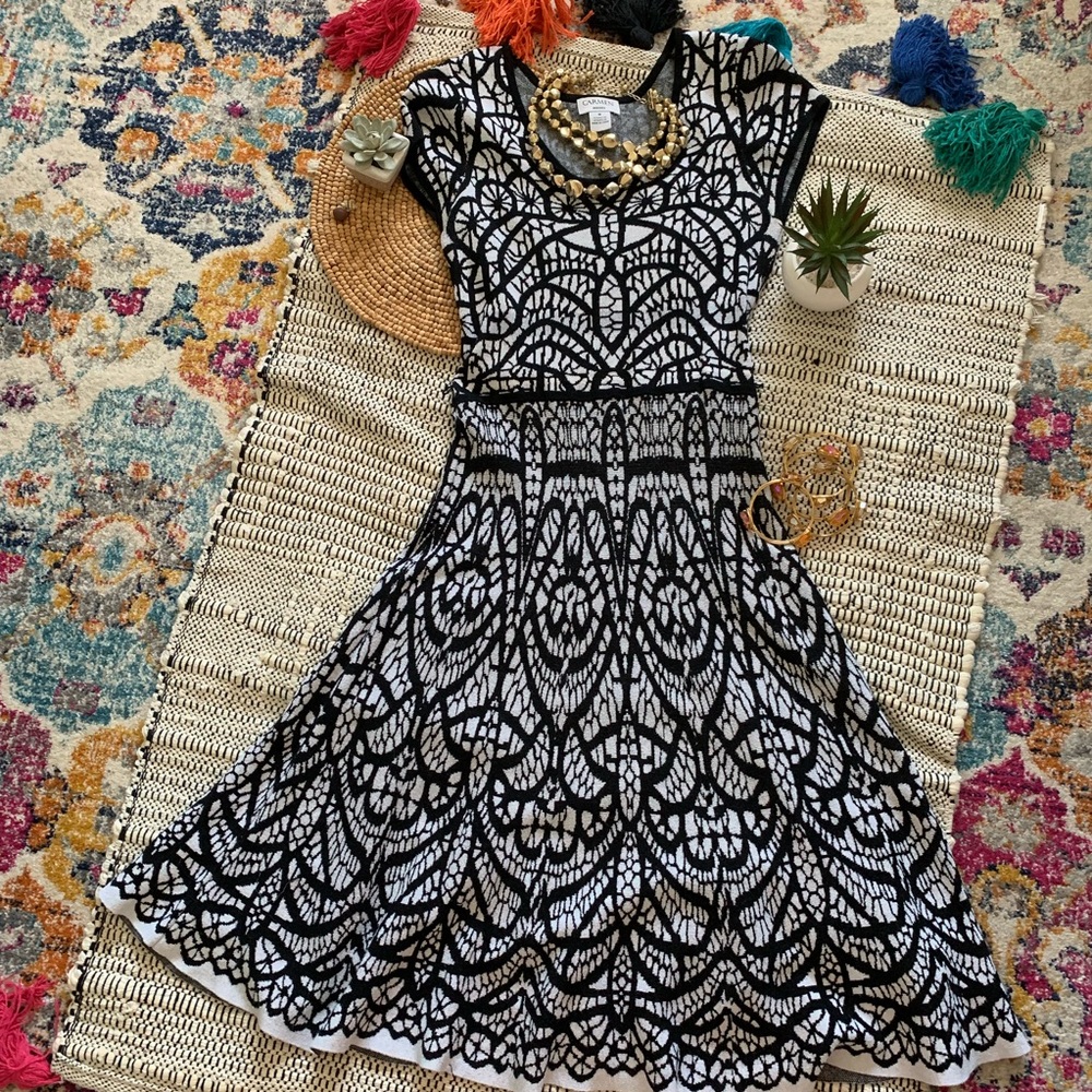 Carmen Marc Valvo Dress Black White Short Sleeve M